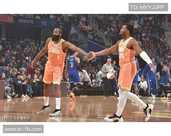 热火全员发力十人出战九人得分七人上双成功复仇尼克斯展现强大团队实力